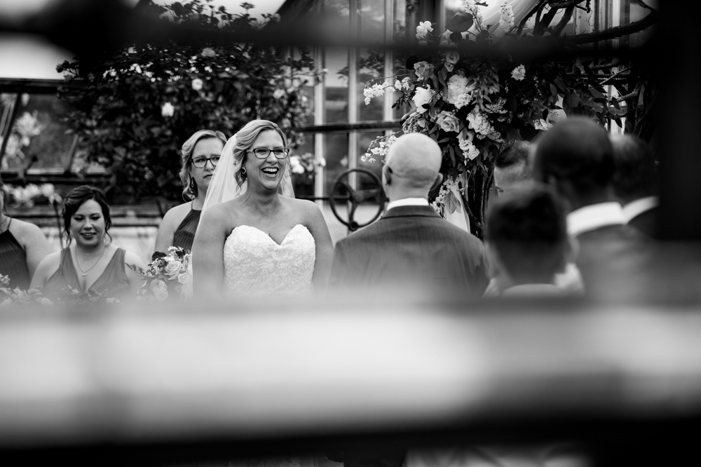 SethlovesBeth's tweet photo. So in love these two! Posting this pic still brings me so many great feelings back to the day. So much love to you both! #fundystoryteller #nikonusa #dvlop #fearlessphotographer #theknot #stylemepretty #huffpostido #sethandbethphoto #junebugweddings #loveintentionally #marthawedd https://t.co/nxxIfAOkVb