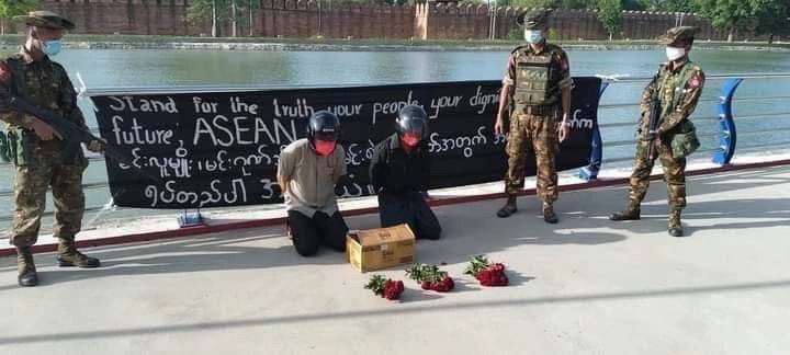 pyaezone's tweet photo. Look at this. @ASEAN. @PeacePalaceKH. 
 How do you feel (assuming you have sympathy). Our people have spoken out loud and clear even risking their lives this way. Have you no shame till now?

#ADDM
#WhatsHappeningInMyanmar https://t.co/7lwCTUv41U