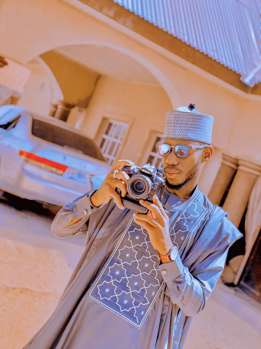 Napson__jr's tweet photo. Friday  be like taking pictures 😎😁 https://t.co/Swzbu7UdIa