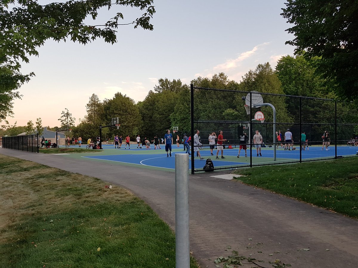 Rah_Joker's tweet photo. Safe to say that the neighborhood LOVES the new basketball courts! @cityofguelph @CamGuthrie THANK YOU!
#basketball #newcourts https://t.co/I77d8vSavN