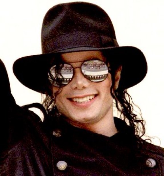soranijihimeji's tweet photo. #rememberMJ #MJ #MichaelJackson #マイケルジャクソン #今日が命日 #KingOfPop https://t.co/JfABlZZMEL