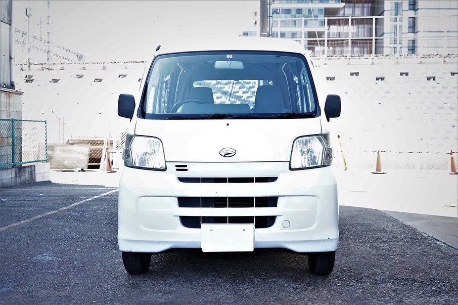 dvyfjhadu's tweet photo. ダイハツ　ハイゼットカーゴ
平成20年式　車検令和5年7月
走行距離146.000キロ
支払い総額　¥380,000-
TVナビ付き　オーバーヘッドシェルフ　ALPINEスピーカー付き
パワーウィンドウ　
#働く車　#ハイゼットカーゴ
#軽バン　#商用車売ります
#車売ります　#車両販売 https://t.co/E94qZ2hz6J