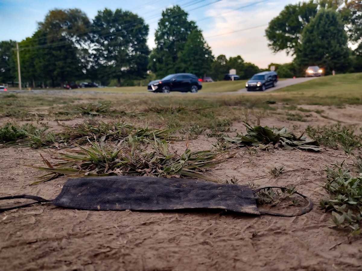 BenHoyFoto's tweet photo. @doodlebugeye
#maskrevolt
Franklin TN, now, turrble https://t.co/lhfLpBRw0B