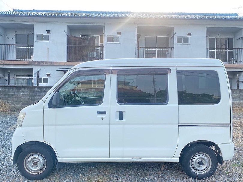 dvyfjhadu's tweet photo. ダイハツ　ハイゼットカーゴ
平成21年式　距離127123㎞
車検　令和5年6月10日
車両価格　¥350.000-
出品場所　京都

#車売ります #軽バン売ります
#車両販売　#京都　#車両売買 
#軽売ります　#働く車　#ハイゼット　#ハイゼットカーゴ https://t.co/6W8v9pjIvh