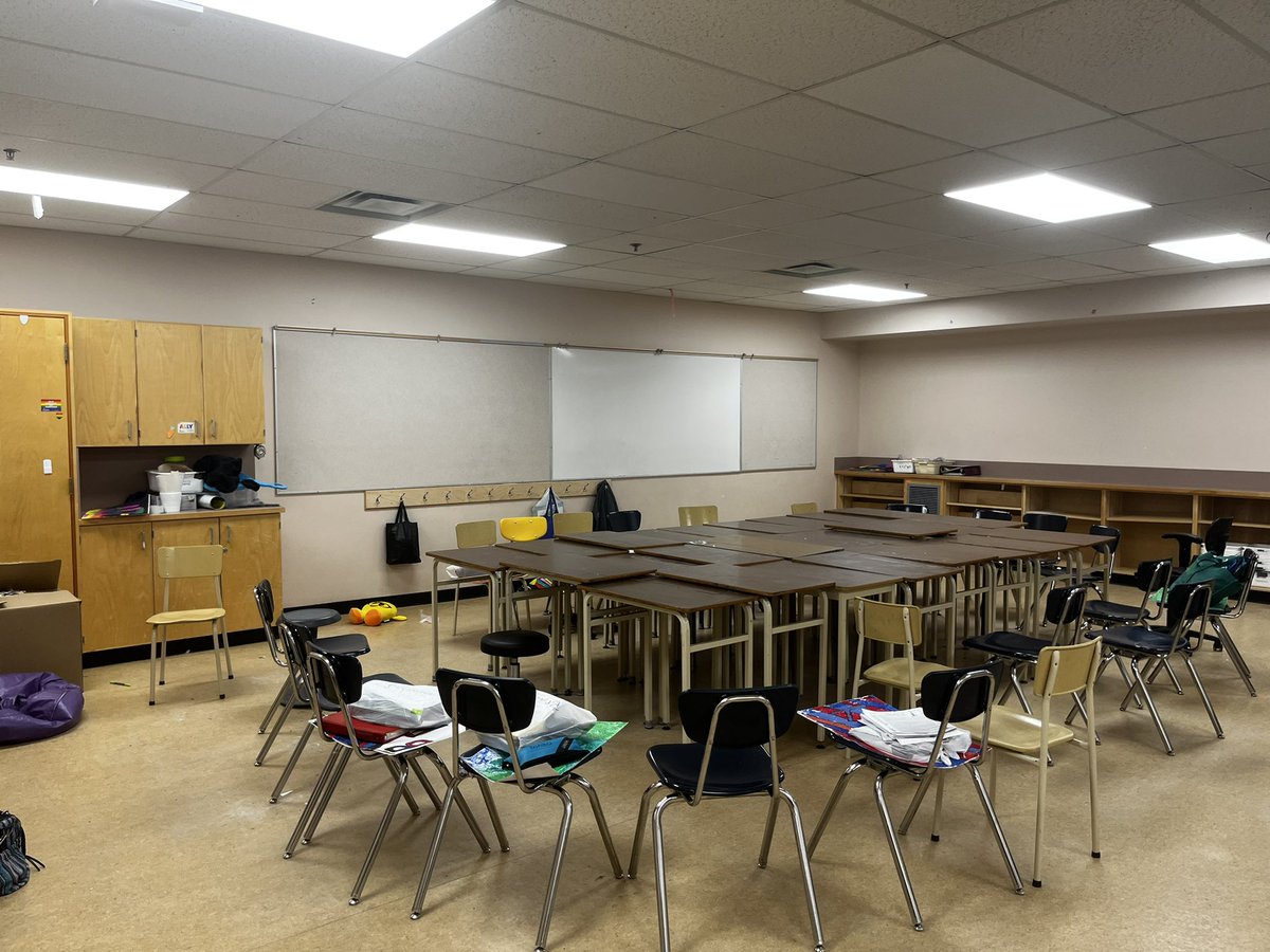 TessRileyVP's tweet photo. Starting the process of saying goodbye and moving on. It’s a terribly sad and hard thing to do when Columneetza has been so, so good to me ❤️#lcsslearns https://t.co/r1pZEG23bO