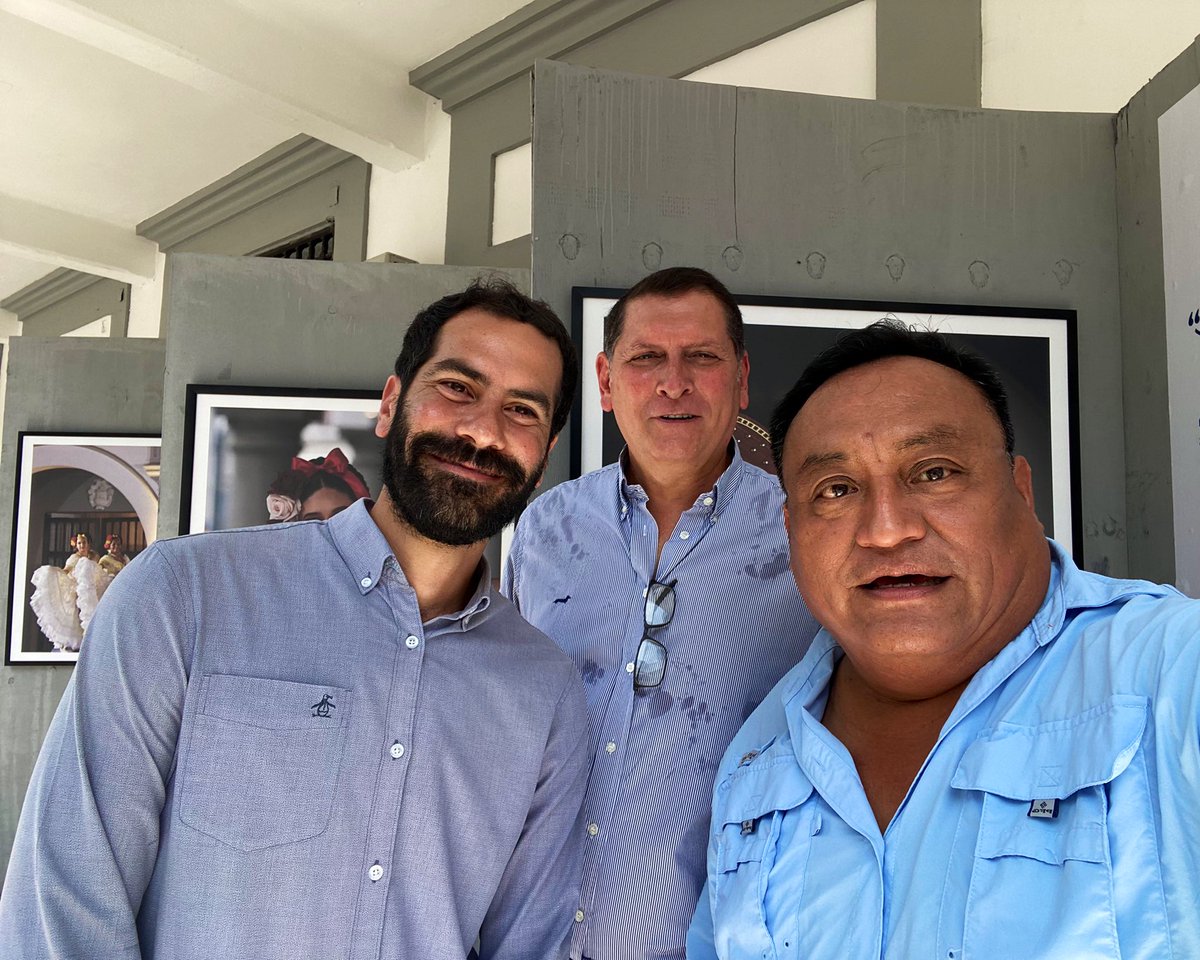 fotogarrido's tweet photo. A Don @Elias_Assad_  y a Don Tony Chedraui -que es un tipazo!-

Muchas gracias por todo. https://t.co/RdxluHI1j0