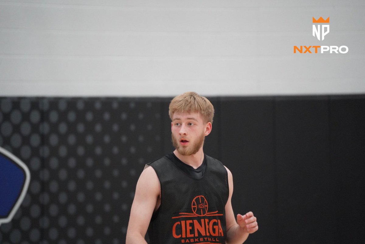 NXTPROWEST's tweet photo. 2023 Benjamin Kmak just had a big first half shooting the ball in this one. Multiple OTD 3s in the face of closeouts, operating with patience out of the PnR. 

@CienegaMBB | @benrkmak https://t.co/mSUBKYjAAb