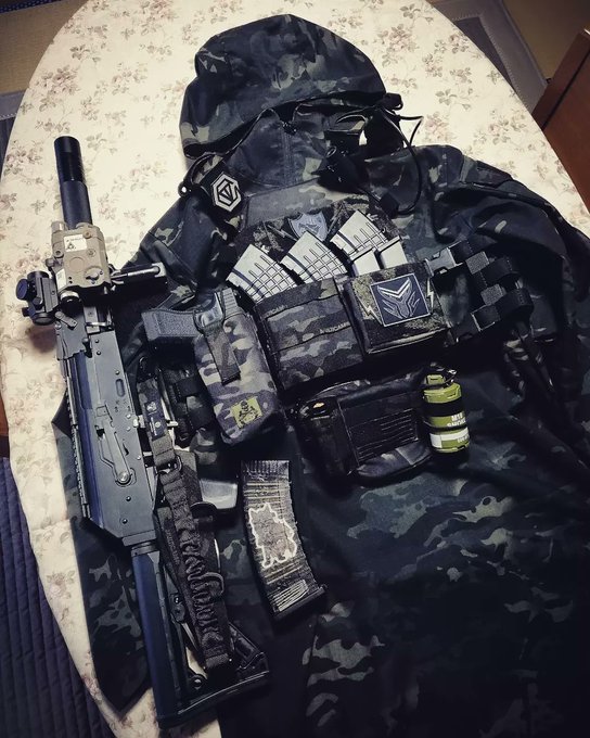 A list of tweets where DAISUKE⚡️徳-toku was sent as #VBS. - 1 直売正規 volk KAMEEZ DARK-SIDE gear tactical 個人装備