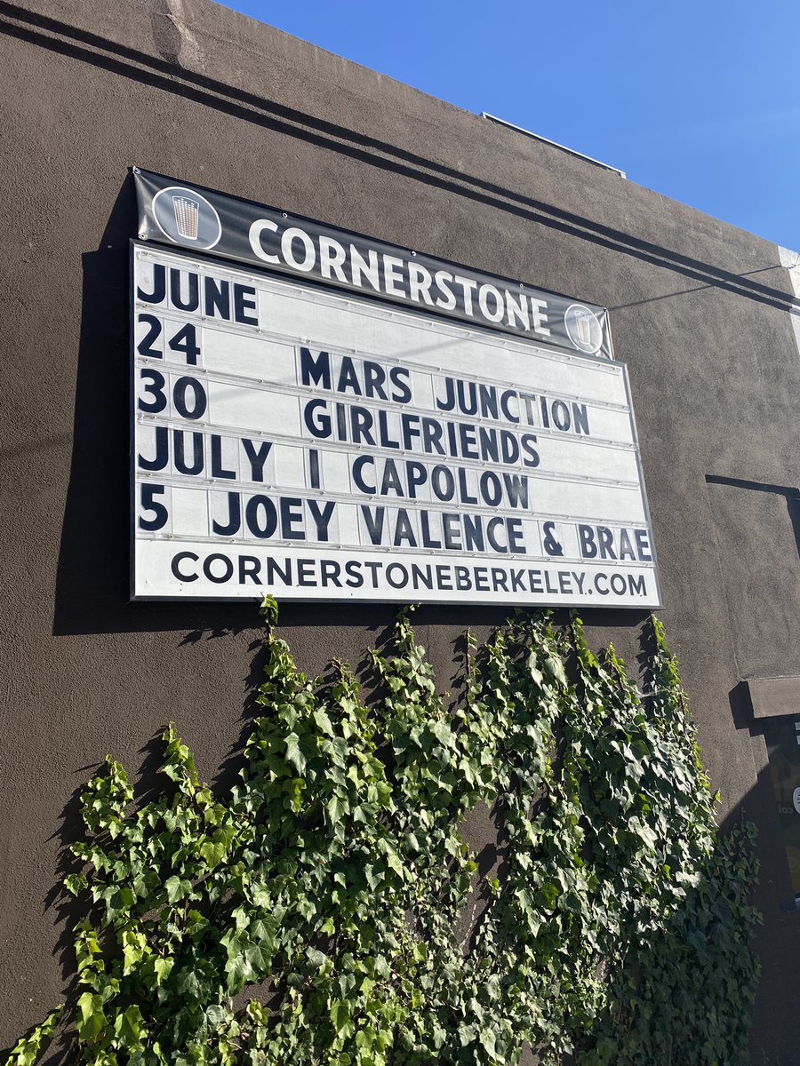 MarsJunction's tweet photo. Berkeley, Mars Junction has arrived! Come hang with us tonight we can’t wait to meet you! @cameron @tyler https://t.co/n7voY8Xzf1