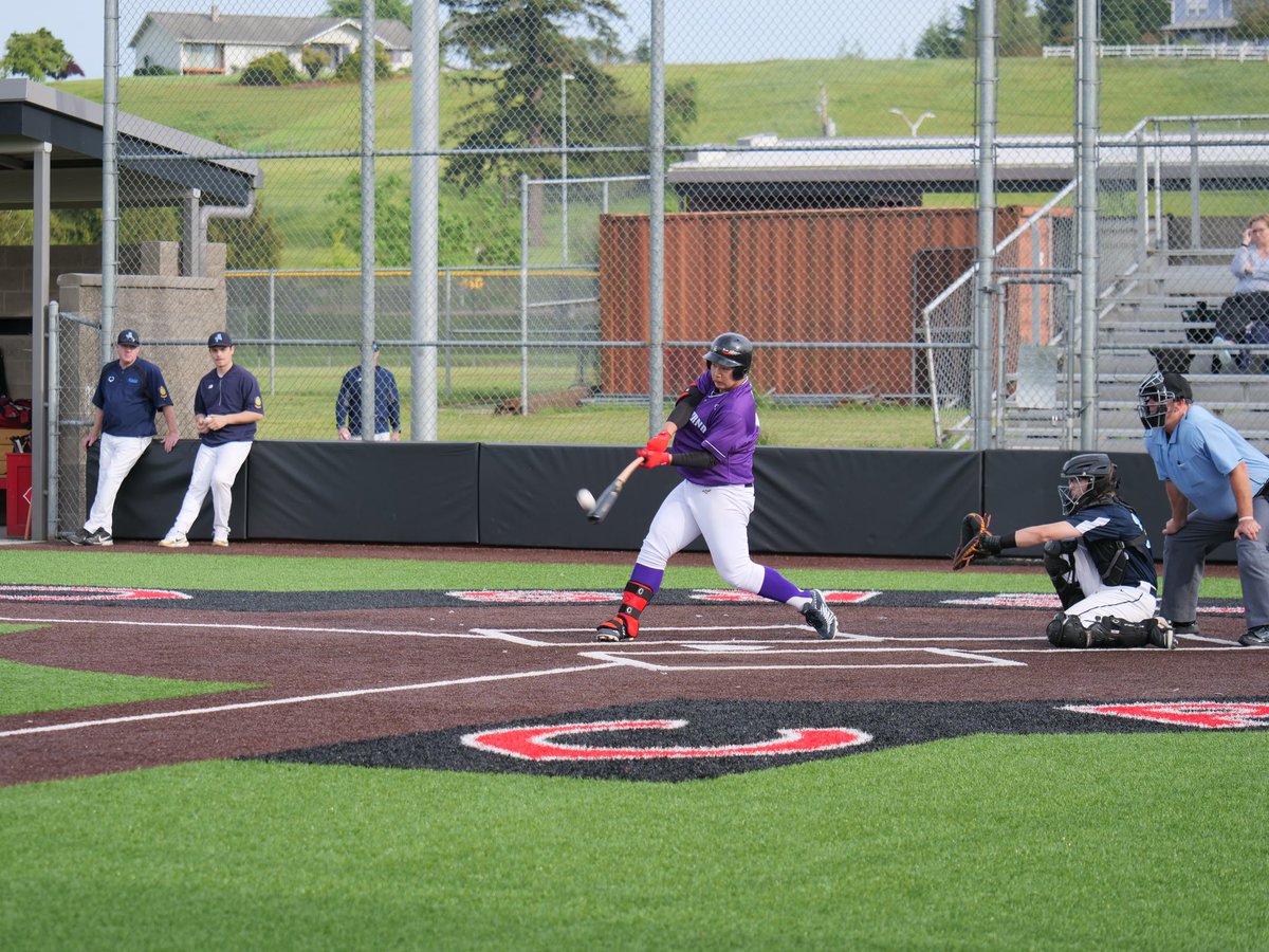 portlandbbclub's tweet photo. Great start to the tourney with 18s winning 8-3 over Gunderson. @ryoma_imai was 3/3 with 3rbi and 2 runs scored. @finbarbaseball went 6ip with 1 run on 5 hits and 8k. https://t.co/EWhe1piONG