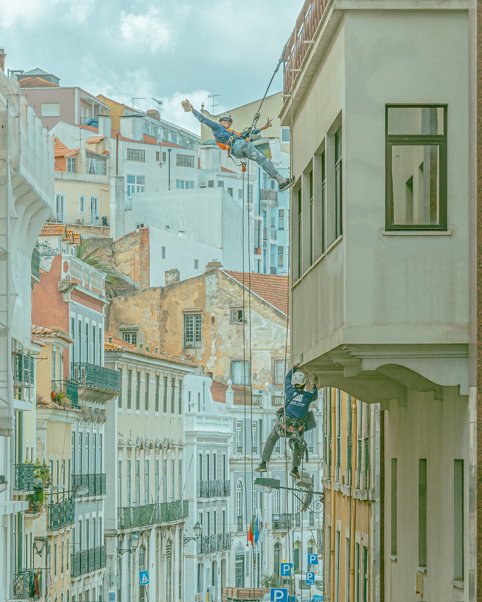 DANewell's tweet photo. Just hanging around.

#Lisbon #Portugal #streetphotography https://t.co/VFIHXs2Seb