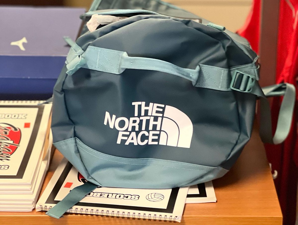 GSGburlington's tweet photo. Check out our brand new North Face Duffle Bags we have here at graham sporting goods ! We have these in black and turquoise blue, both are made from natural recyclable plastic and have extremely strong material. https://t.co/eQEMxcgJCq