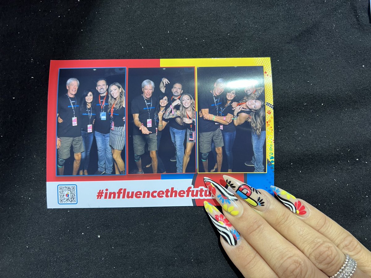 HPNN's tweet image. $HPNN having fun making things happen for our Company! ⁦@VidCon⁩