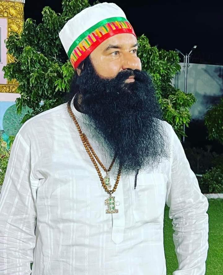 PoojaInsaa77's tweet photo. We should make meditation a part of our life like other daily activities because Meditation is the Key To Happiness .#BoostYourConfidence 

Saint Gurmeet Ram Rahim Ji https://t.co/SvOEusICiU