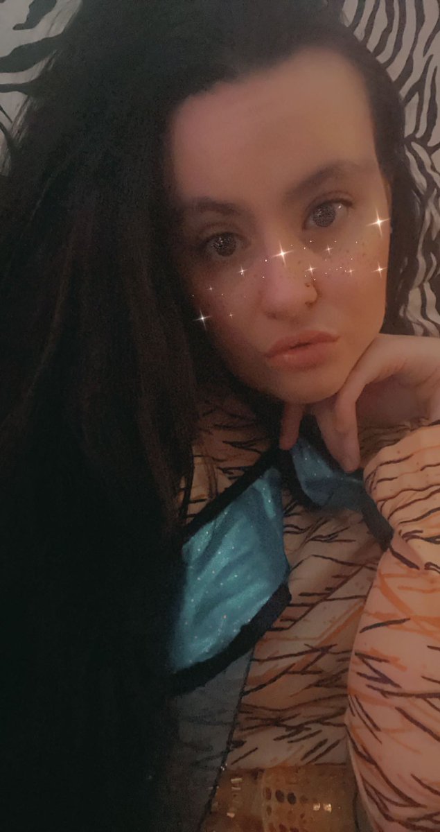 godcleodenile's tweet photo. Hello Monster High / doll Twitter.
My name is Angelica. Nice to meet you! 😇🥰 I just made this account but I am not new to Twitter! I have many accounts for all the things that I love! I have been a MH / Cleo DeNile stan since 2010 💖 https://t.co/uY4QWStzHT