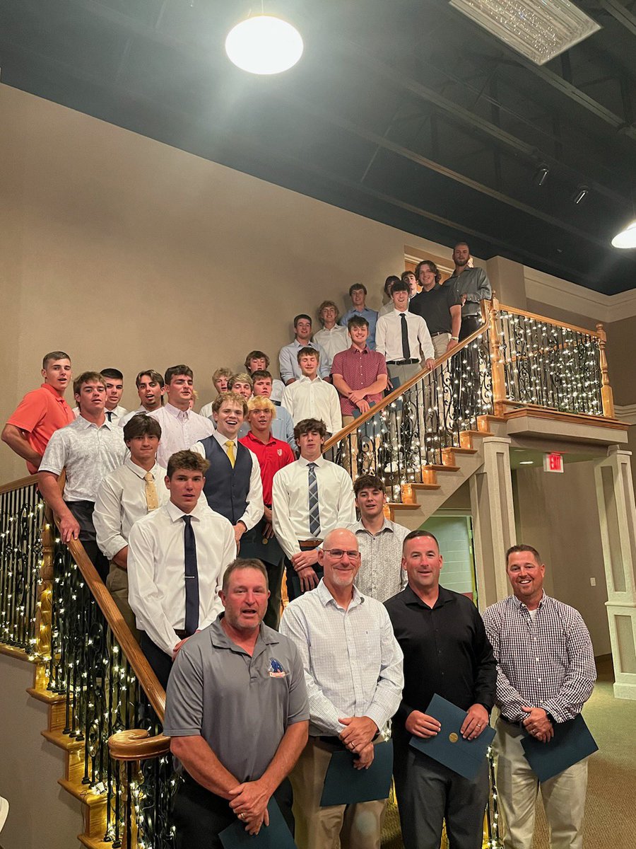 North and South teams with certificates.