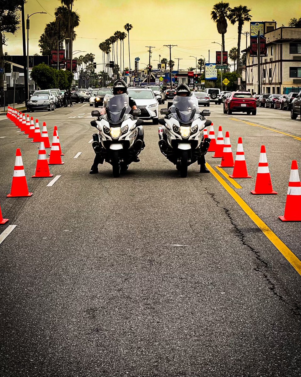 LAPDWestTraffic's tweet photo. West Traffic Officers will be conducting a DUI Saturation / Checkpoint in @LAPDPacific tonight. Please do not drink and drive. Stay safe. #LAPD https://t.co/8qh0ub557T