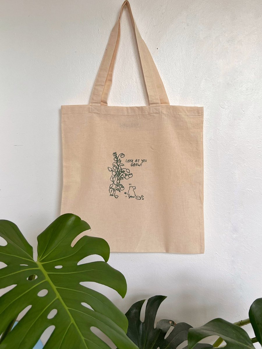 frogtimebaby's tweet photo. Hey guys I made these bags!!! I would love if you checked them out! 
https://t.co/IABh4I8zV7 https://t.co/eLsBcG1fSf