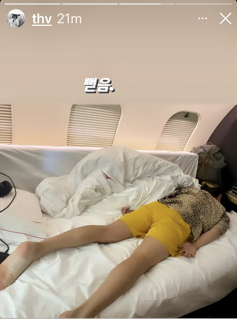 BTSxSouth's tweet photo. Our artists are always thinking about us! π₯°
Tae just posted gorgeous new photos to his Insta. πΈβ€οΈβπ₯π₯
#BTS #BTSARMY #FlyLikeThatBTS #TrustBTS ~π΄ #KIMTAEHYUNG #BTS_V #BTSandARMYForever https://t.co/aMGXfOJEX5