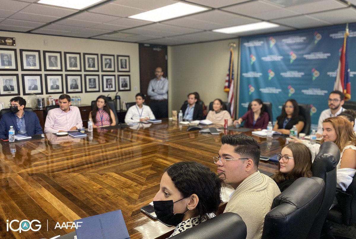 En el día de ayer estuve brindándole una charla a los estudiantes del internado José M. Berrocal de <a href="/AAFAFPR/">AAFAF</a>. Compartí datos sobre mi carrera estudiantil, profesional y sobre los proyectos de la <a href="/actprgov/">Autoridad de Carreteras y Transportación (ACT)</a>. <a href="/fortalezapr/">Puerto Rico Governor's Office</a> #SeguimosTrabajando