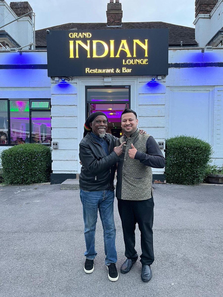 GrandIndian's tweet image. Thank you Billy Ocean @MrWongo for dining in our restaurant tonight, your a legendary singer, see you soon. #billyocean #TOPSINGER #Leeds #swillington #GrandIndian #swillington