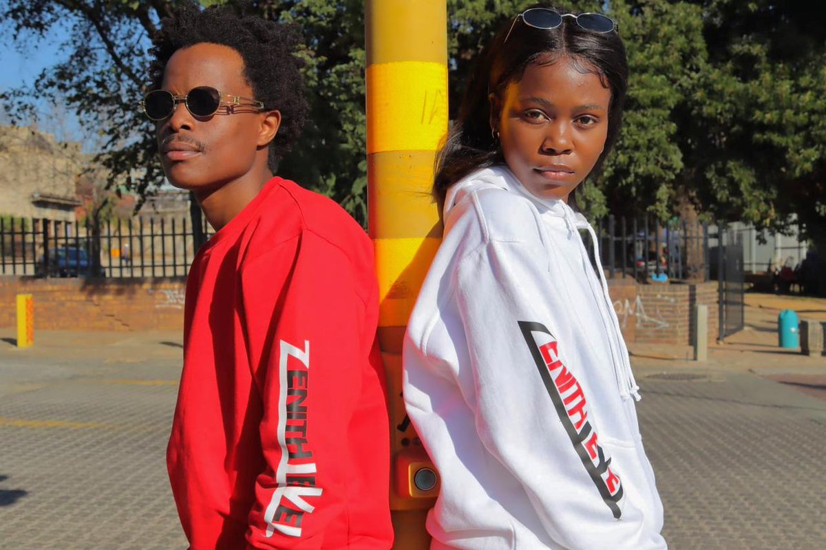 Zenithlevelbaby's tweet photo. Zenith Level New Merch Available For Purchase And Orders🔴⚪⚫Dm Us
Zenith Level Pair R600.
Zenith Level Hoodie R350.
Zenith Level Sweater R330.
Zenith Level Longpants R300. https://t.co/c33ENkckpH
