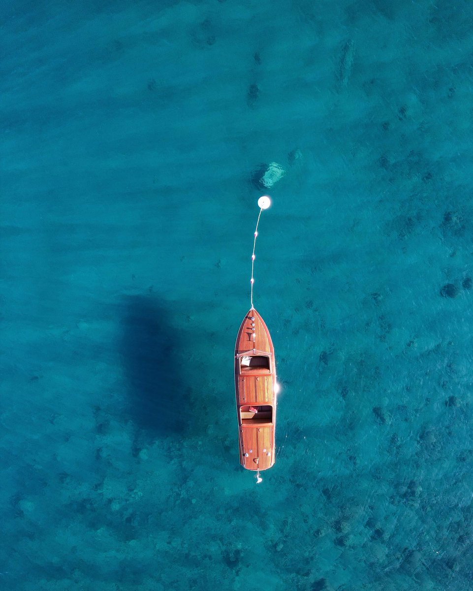 Wooden boats are one of the many beautiful summertime sightings on the West Shore that add to our rich history.  

Photo: instagram.com/petermccphoto