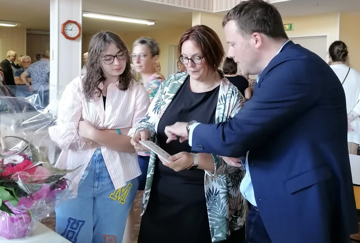 Dans le travail d’un élu local, les collaborateurs salariés tiennent une place essentielle. Ce soir, avec mes collègues élus et partenaires, nous avons salué le travail de notre collaboratrice <a href="/jojoetseverine/">Severine Bourgeois</a>, qui partira pour de nouvelles aventures dans quelques jours.