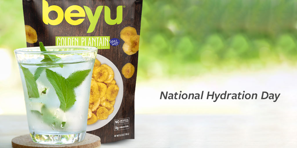 beyusnack's tweet photo. If you struggles to drink a lot of water during the day, try placing some mint leaves in your glass of water; it will give it a delicious flavor and it will be very refreshing.
#NationalHydrationDay #HealthyLiving #HealthyFood #Miami https://t.co/MbxjdkT7oT