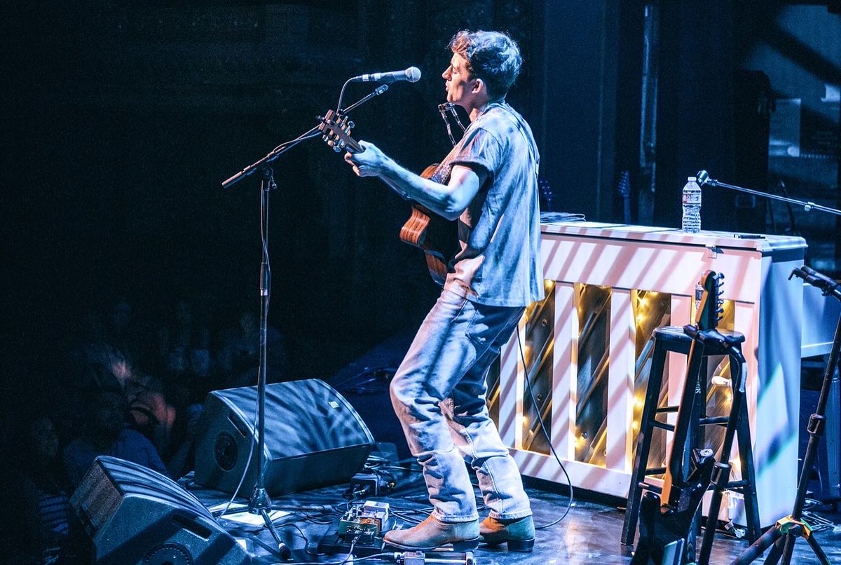 nickdavisson's tweet photo. San Antonio you were so much more than I even knew to expect! Thank you guys. Dallas tonight to cap off the Texas run 🏃🏻‍♂️ See you tonight. https://t.co/GuUgMPhFWM