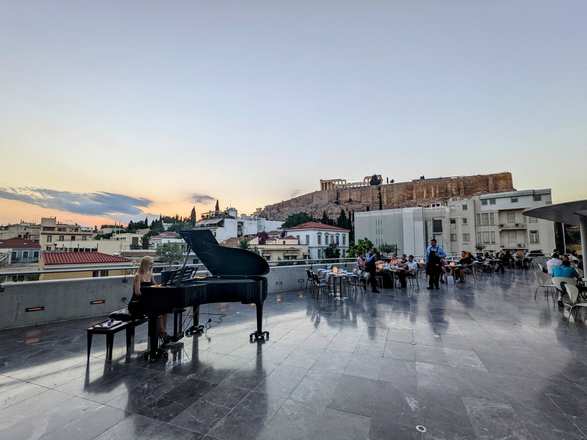 RRitunnano's tweet photo. After-conference dinner with view 😍 !
What a wonderful end of the day @WpaThematic #wpathematic @IEPAnetwork @matthewrbroome @PatMcGorry https://t.co/tfW2gsR4mK