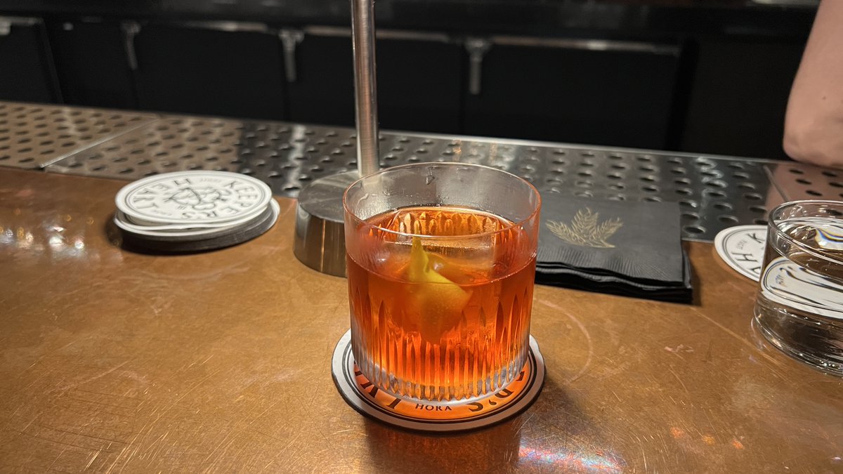 DrinkingMN's tweet photo. The Boulevardier at @osdistillingco 

@KeepersHeart Irish + American, Aperitivo, Sweet Vermouth

#drinkingmn #mnspirits https://t.co/vZSUhx9pT8