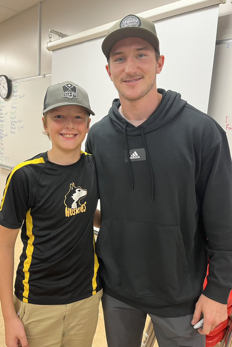 SwatterJ's tweet photo. Great way of ending the school week.
Thank you Tanner Jeannot for taking time out of your day to hang out at OPHS today.
#localceleb
@NashvillePredators https://t.co/eJMdXKwQyu