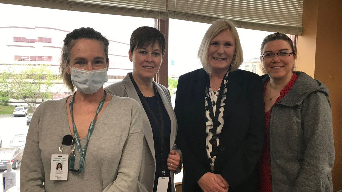 Cyn_Martineau's tweet photo. I began my career as a nursing student. At 17, my class was in the hospital making beds and engaging with patients. It was overwhelming, but so rewarding. Visiting with @champlainlhin, I continue to see how our staff share that drive to go above and beyond to help patients. https://t.co/ZIL08xGNRZ