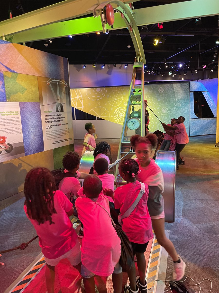 iamMisterMcKie's tweet photo. Fun times at the Discovery Place in Charlotte, N.C. @RichlandOne @GreenviewElem @R1ForestHeights @discoveryplace #TeamworkandCollaboration #YoungEngineersintheMaking https://t.co/mJmGubXhgm