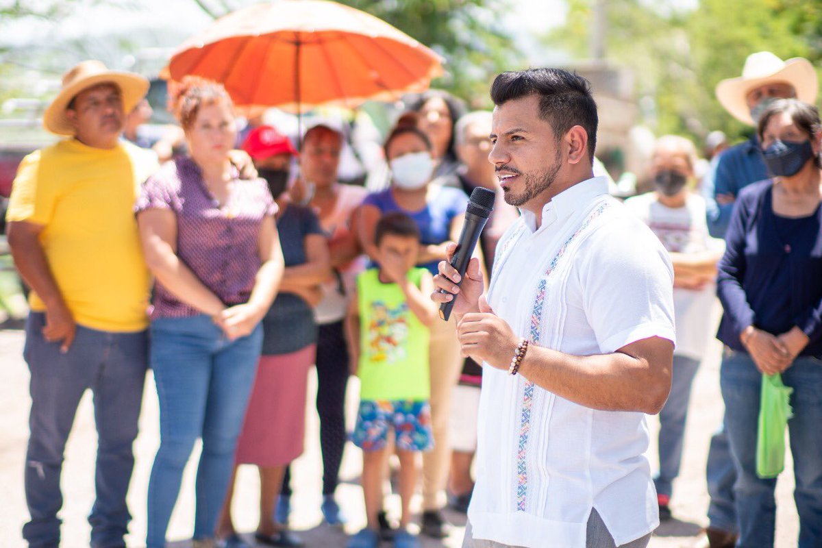 Chalo Flores tweet media