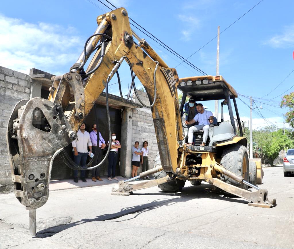 Chalo Flores tweet media