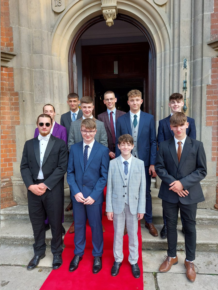 MoonHallReigate's tweet image. We are super proud of our Year 11 leavers. What a journey they have been on. They are the most wonderful Ambassadors for our younger pupils @isaschools @ISC_schools #journey #pupildevelopment #proud #goodluck