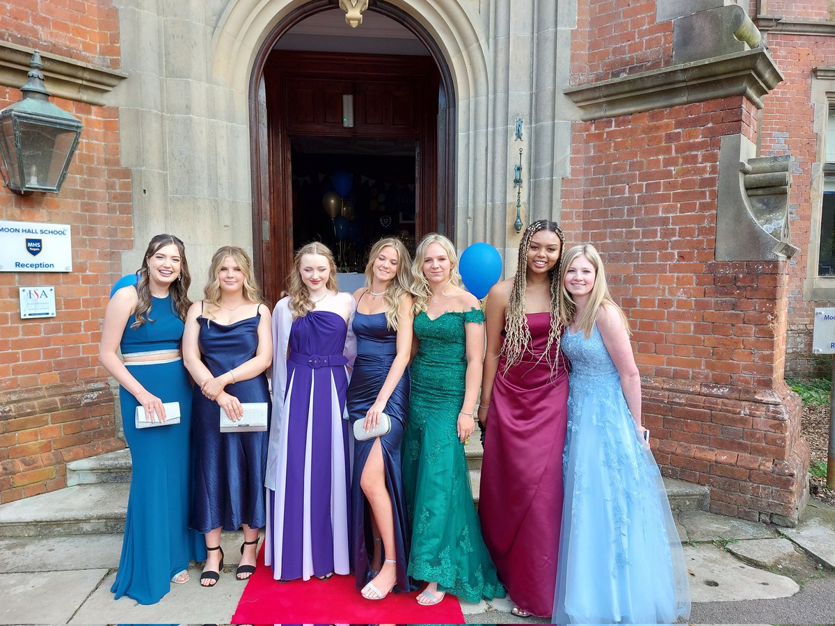 MoonHallReigate's tweet image. We are super proud of our Year 11 leavers. What a journey they have been on. They are the most wonderful Ambassadors for our younger pupils @isaschools @ISC_schools #journey #pupildevelopment #proud #goodluck