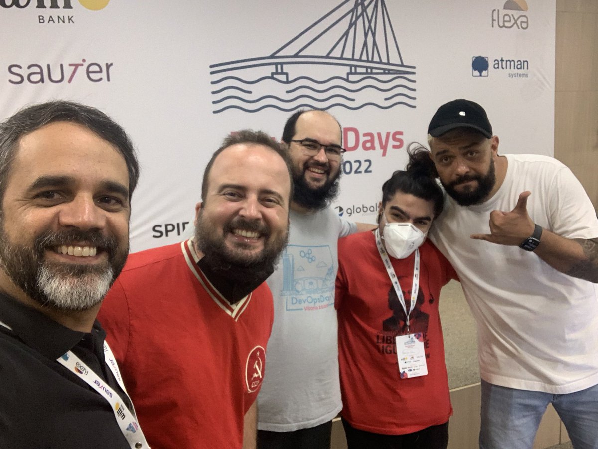 RogerioCoelho0's tweet image. #devopsdaysvix top o evento!!! Parabéns ao comitê organizador!