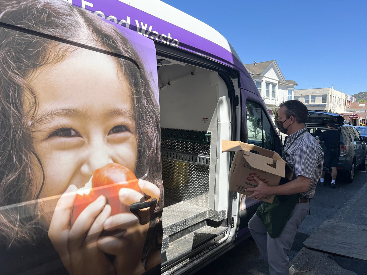AsmMarcLevine's tweet photo. I am proud to recognize @ExtraFoodDotOrg as the North Bay's Nonprofit of the Year. They are an exceptional model for how we address hunger, reduce food waste, fight climate change all at the same time. I’m grateful for their important work in our community. #CalNOTY2022 #caleg https://t.co/PWDMmWLrPP
