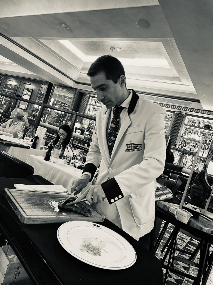 LGJHX's tweet photo. A wonderful evening celebrating life at @SandWollenskyUK the BEST steak EVER! Thank you for amazing service, style &amp; sophistication #artdeco #steak #50th #celebrate #yearlong https://t.co/31sk7MhaVy