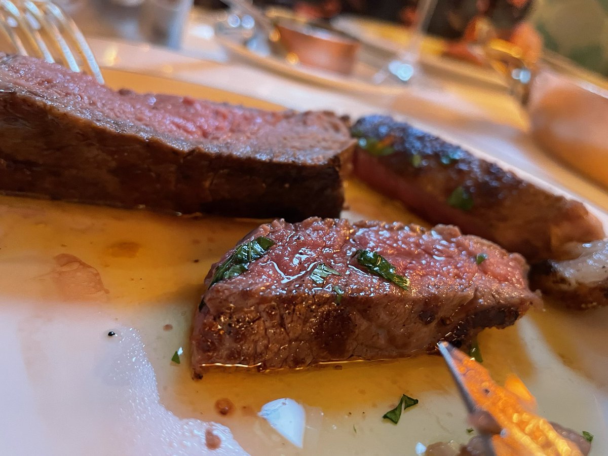 LGJHX's tweet photo. A wonderful evening celebrating life at @SandWollenskyUK the BEST steak EVER! Thank you for amazing service, style &amp; sophistication #artdeco #steak #50th #celebrate #yearlong https://t.co/31sk7MhaVy