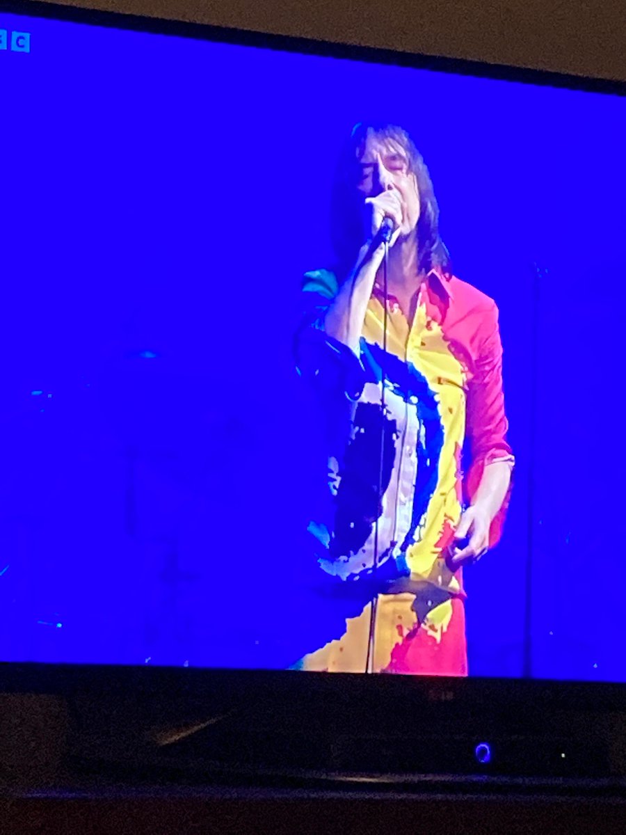 In awe of Bobby Gillespie’s suit #primalscream #Glastonbury