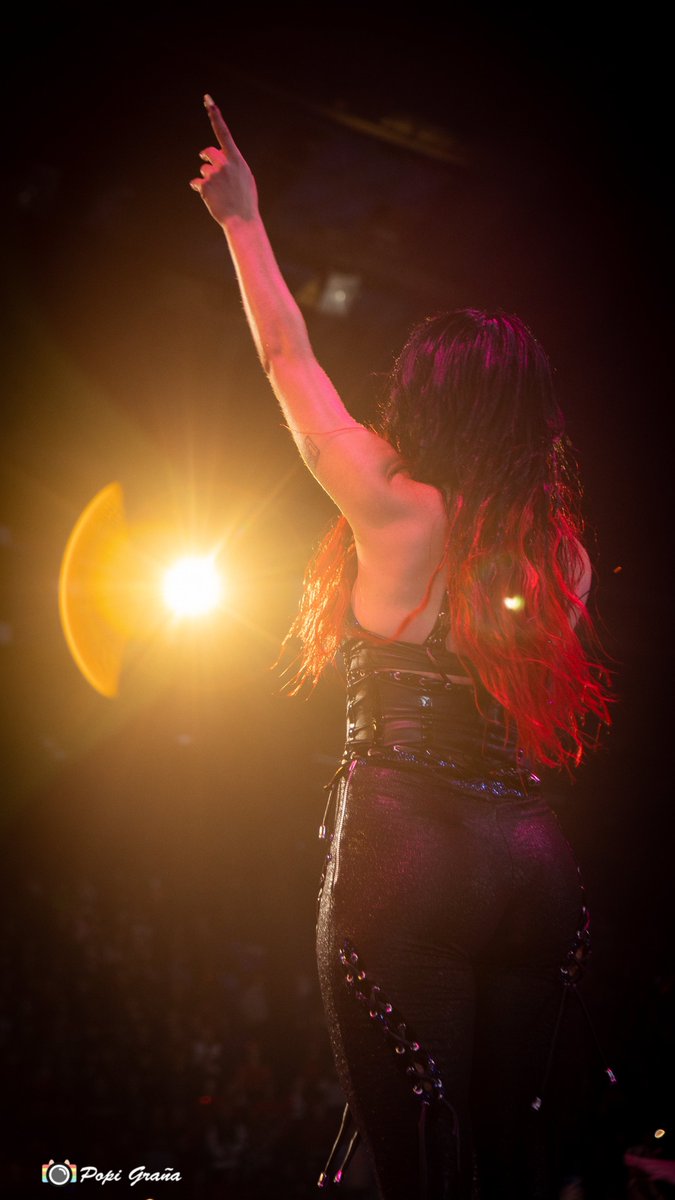 PopiiFT's tweet photo. les dejo más fotos de @lalioficial en el Luna Park❤️‍🔥👑 en mi Instagram pueden ver más..👀 #DisciplinaTour https://t.co/jbDwd2gE6W