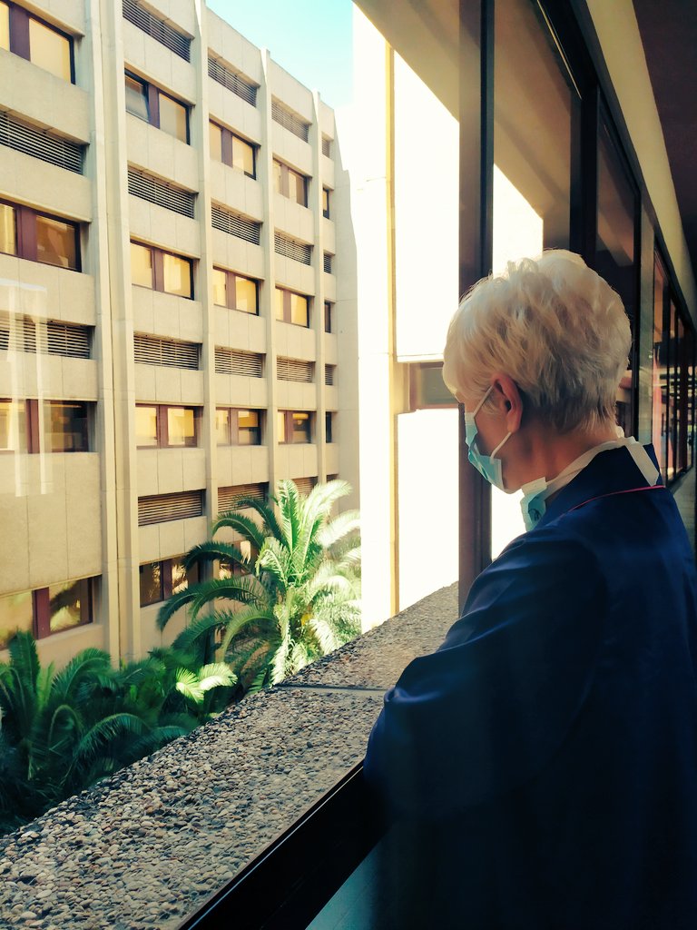PiruMJ's tweet photo. Un agradable paseo como paciente en mi lugar de trabajo. #hospitaldegetafe gracias  por hacerme sentir tan querida y por estar en las mejores manos.#celadoresenred #celadorvisible @GomezAngulo @FcoJavierGomez https://t.co/AfKuPgi4s5