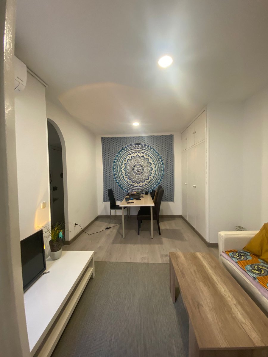 NeohouseMadrid's tweet photo. RE/MAX Urbe Neohouse alquila PISO en el Centro de Madrid.
- 50 m2
- 4 planta sin ascensor 
- 1 habitación / 1 baño
Precio: 850€ 
Condiciones:
- 1 mes de fianza
- Mes en curso
- 1 mes de honorarios inmobiliarios 
- Contrato de trabajo y nóminas 
#alquiler #malasaña #madrid https://t.co/W8llomzDB2