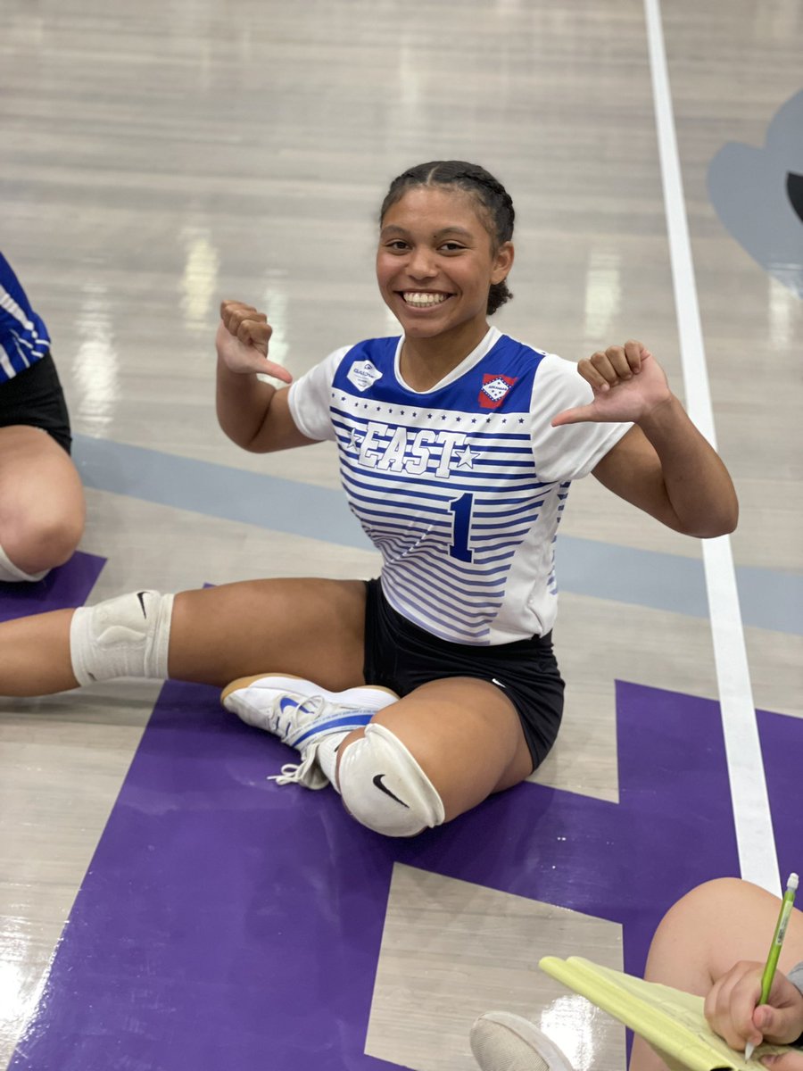 Wishing Karis the best as she takes the court representing Conway one last time #sixlegs