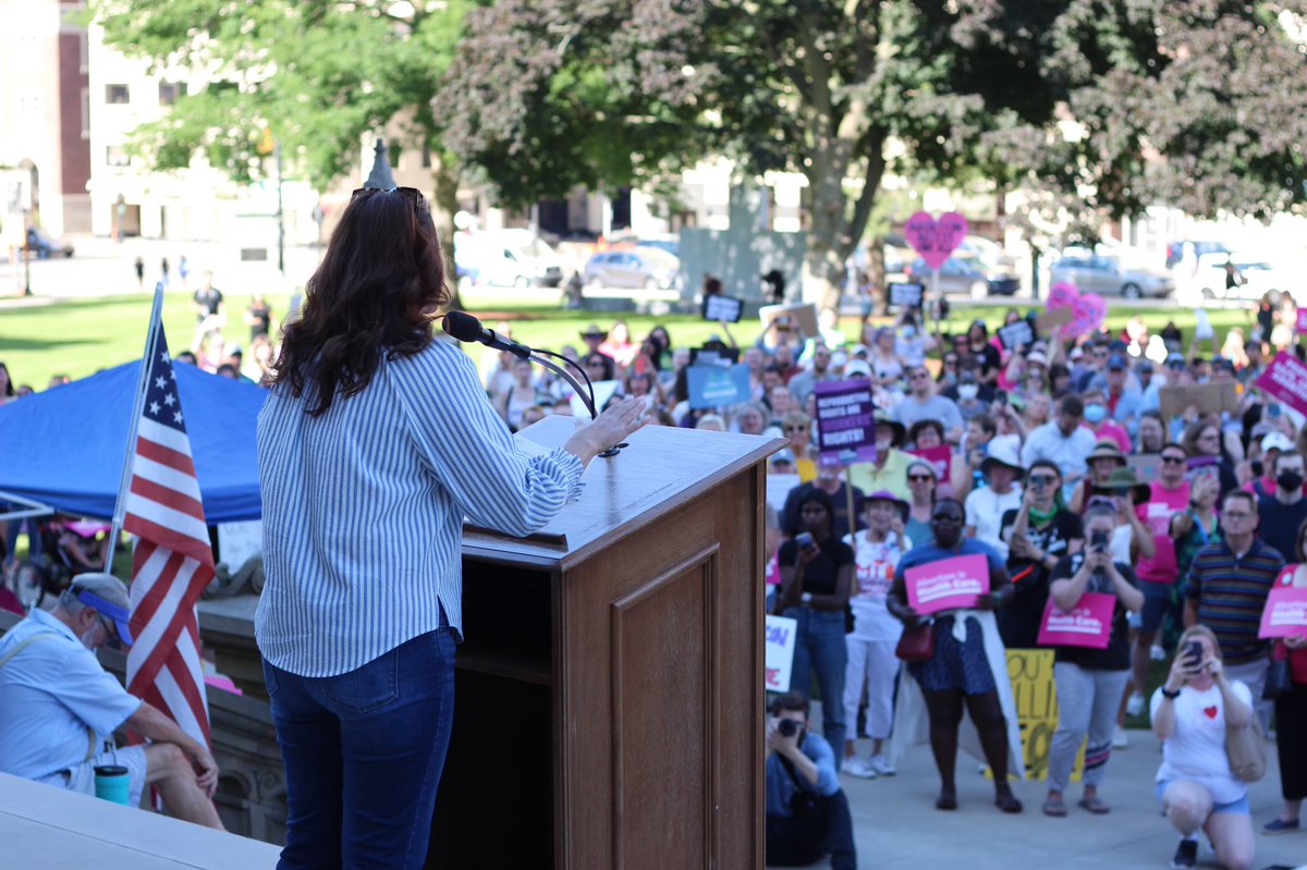 GovWhitmer's tweet image. I promise that I will fight like hell to protect every Michigander’s right to make decisions about their own bodies. 

I call on you to do the same. Keep showing up. Make your voices heard. 

Let us stand together and say: not on our watch.