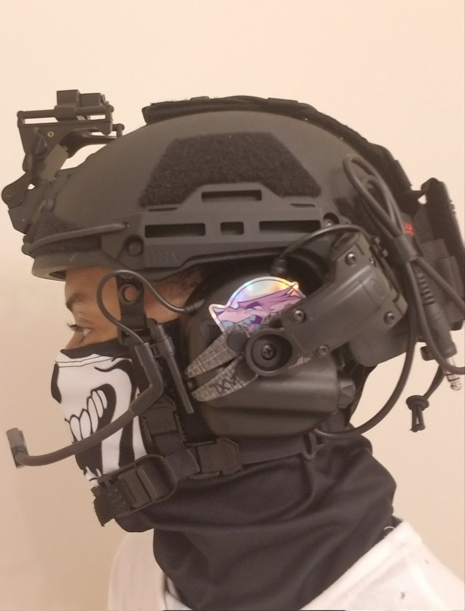 WesleyConnor6's tweet photo. My helmet is still a work in progress but for some reason my hearing is feeling a bit f**ked up. I look like a total dork too tbh 🤣🤣🤣

#hardheadveterans #opsman #earmor #opscore #axladvanced #lionsnotsheep #ashleynicholsart #wftc141  #whiskeyfoxtrottangocharlie141 #werewolf https://t.co/ZA3rWoJNZb